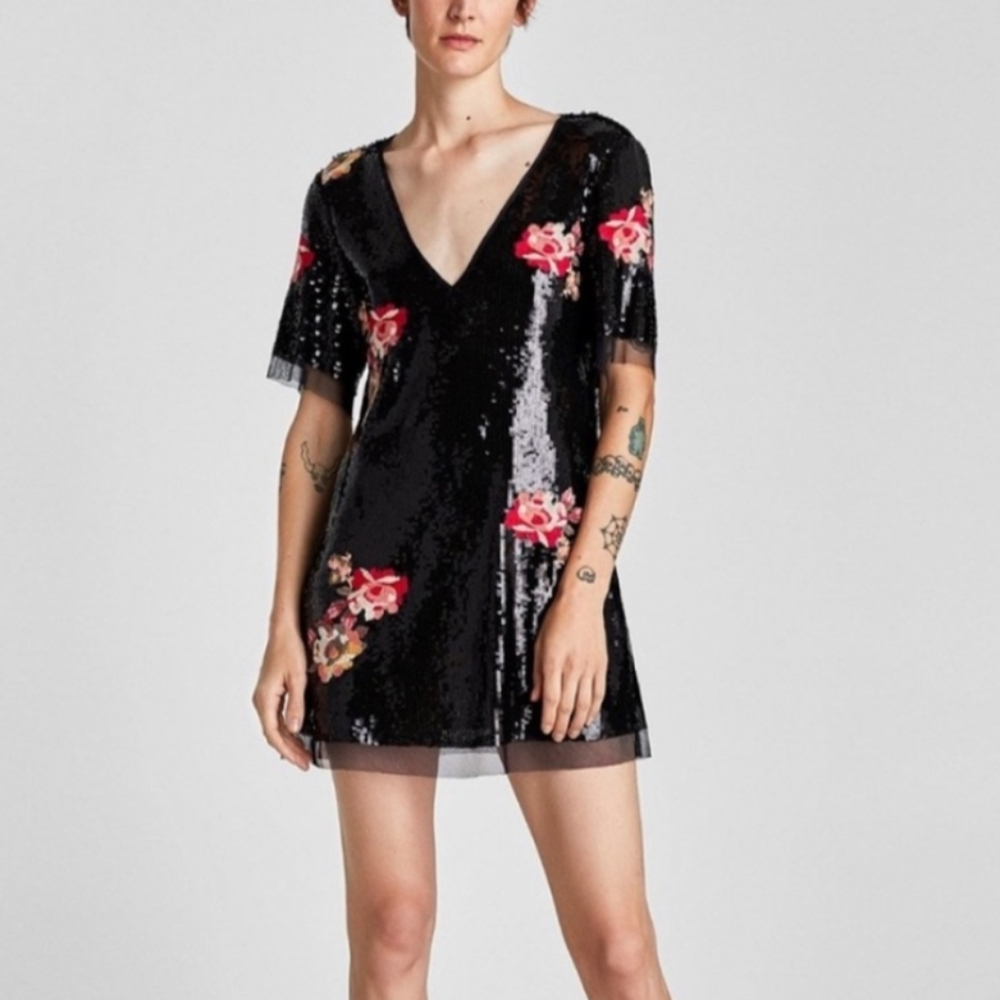 ZARA EMBROIDERED FLORAL BLACK SEQUINED MINI SHIFT DRESS WOMAN LARGE.